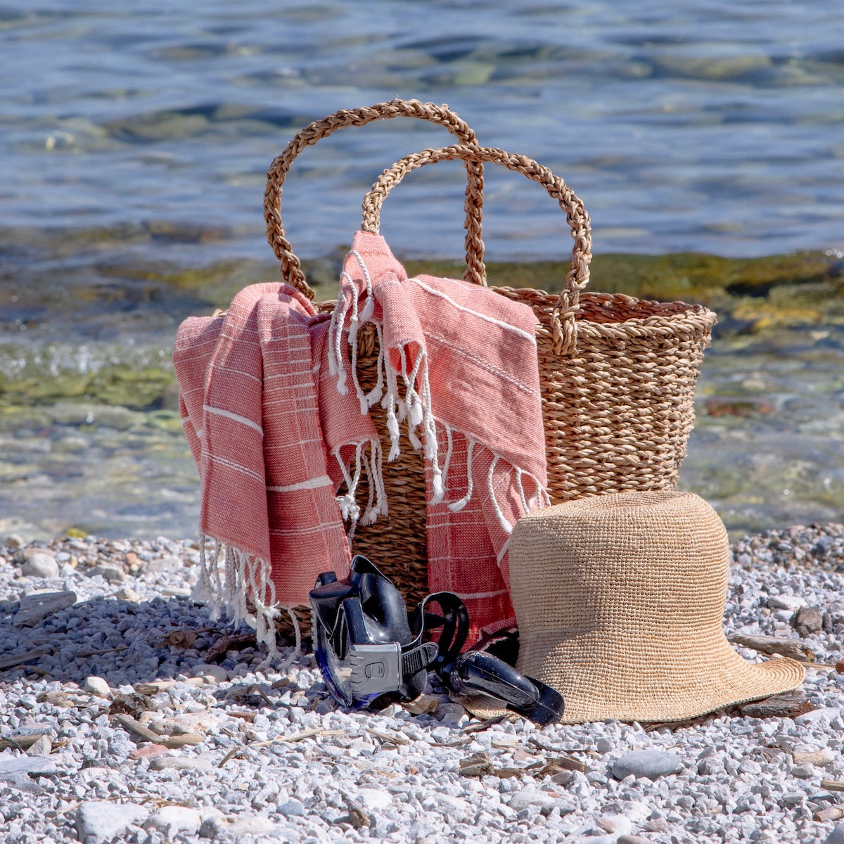 Perla Coral Pink Turkish Cotton Hammam Beach Towel