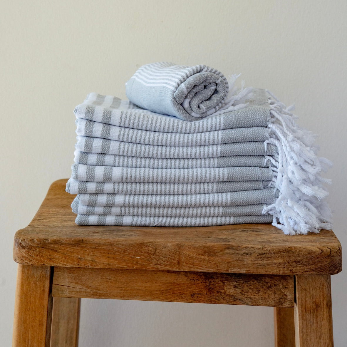 Fiscardo Hand Towel Sandy Grey